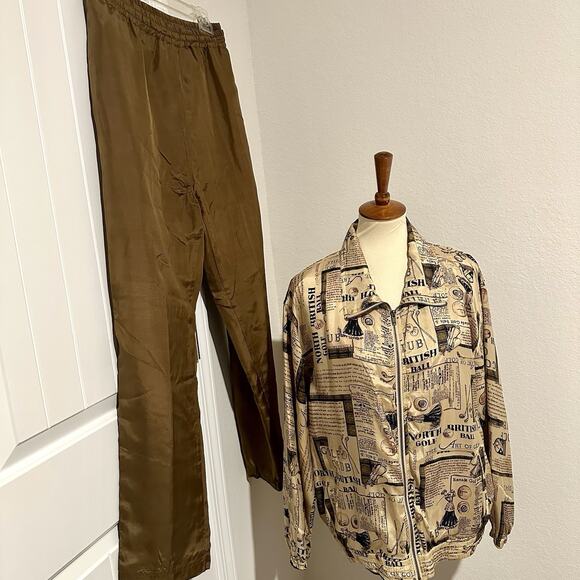 Vintage Silk Golf Novelty Print Track Suit Co Ord Set 90s Sporty Athleisure Tan - Picture 9 of 9